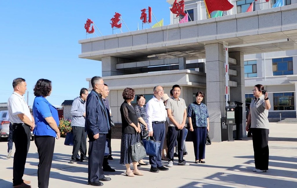 全国第十二次企业民主管理工作第二互检调研组到甘肃565net必赢客户端集团调研指导