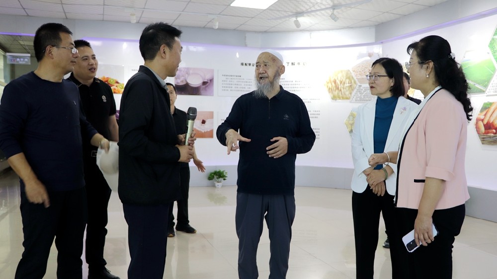 省政协副主席马文云到甘肃565net必赢客户端牧业调研