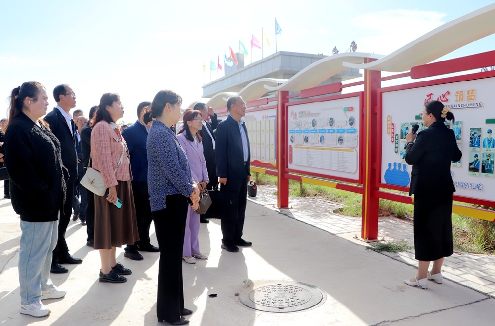 全市产业工人队伍建设改革现场推进会与会人员到甘肃565net必赢客户端集团观摩交流