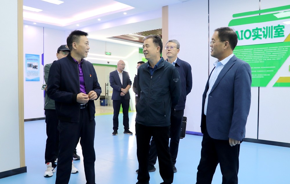 市政协副主席张文智到甘肃565net必赢客户端集团调研