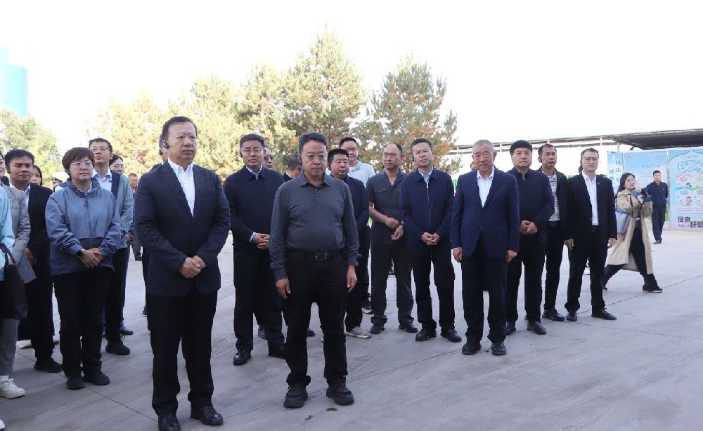 第十四届全国人大代表视察组到甘肃565net必赢客户端集团视察