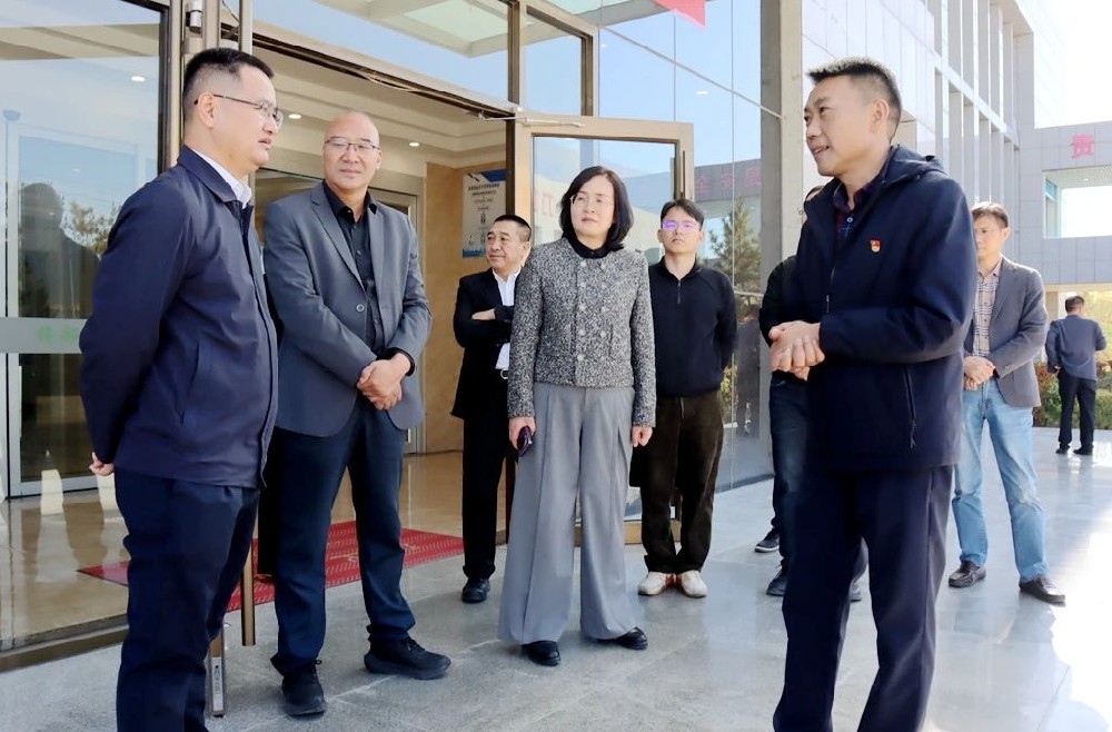 深圳市农产品质量安全检验检测中心到甘肃565net必赢客户端集团传祁乳业调研交流