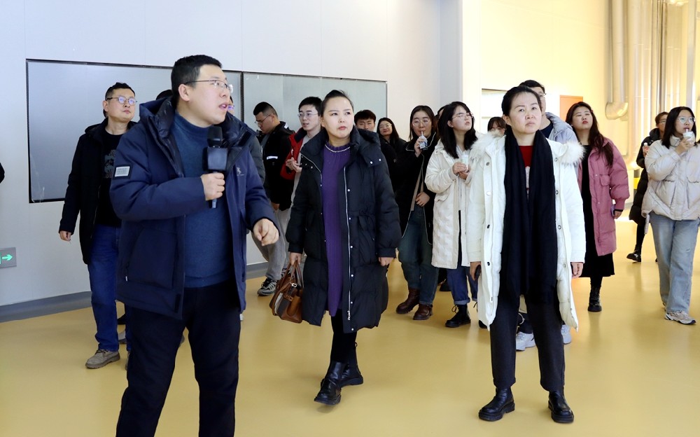 省直机关年轻党员干部政治能力提升培训班参训学员到甘肃565net必赢客户端集团传祁甘味乳业参观交流