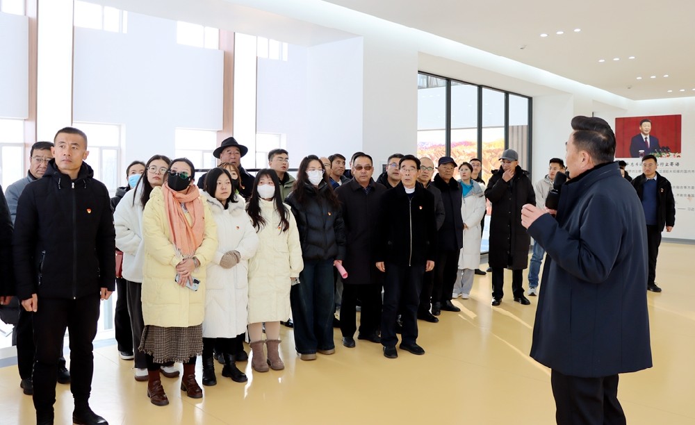 建共建聚合力,交流学习促提升——兰州新区中川园区经济发展局党支部联合方家坡社区党支部到传祁甘味乳业开展主题党日活动