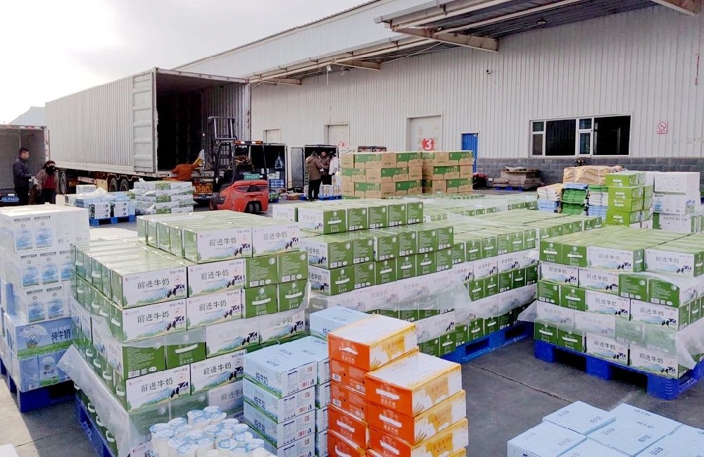 甘肃传祁乳业“满格”运转保供应
