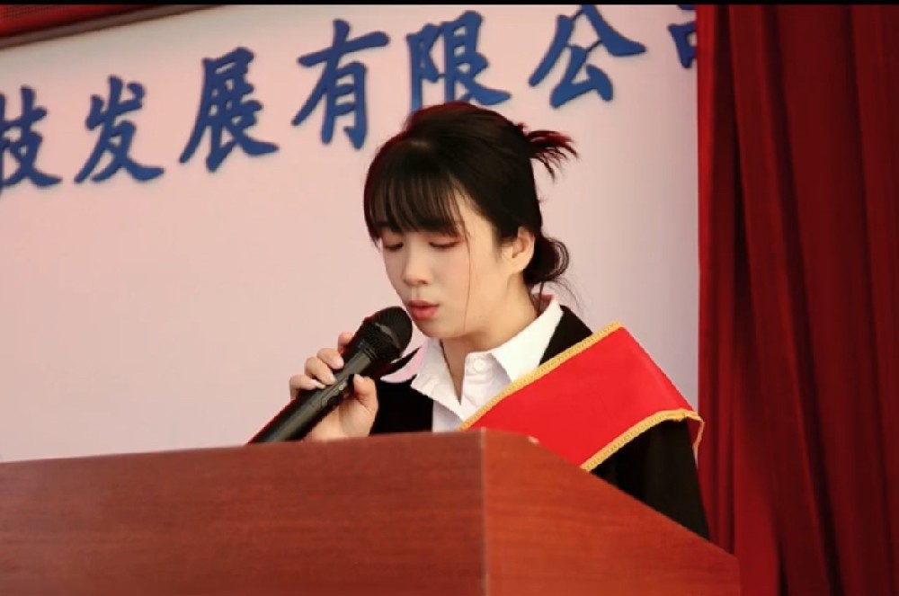 传递温暖，汇聚力量