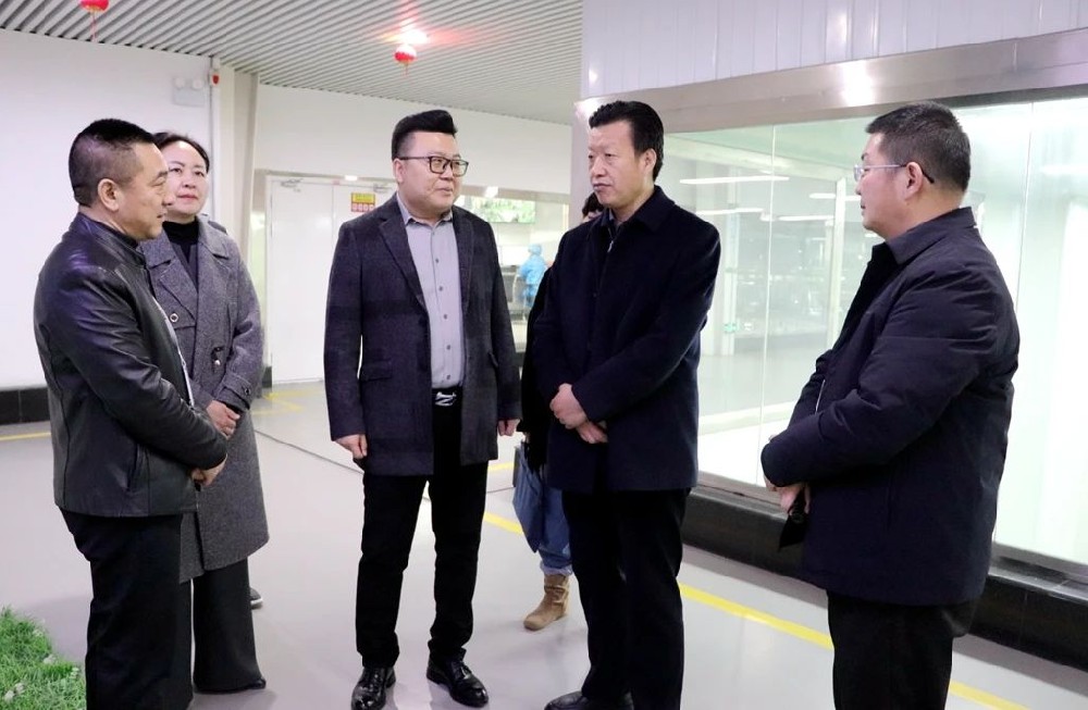 市委统战部副部长、市工商联党组书记郝文年到甘肃传祁乳业调研