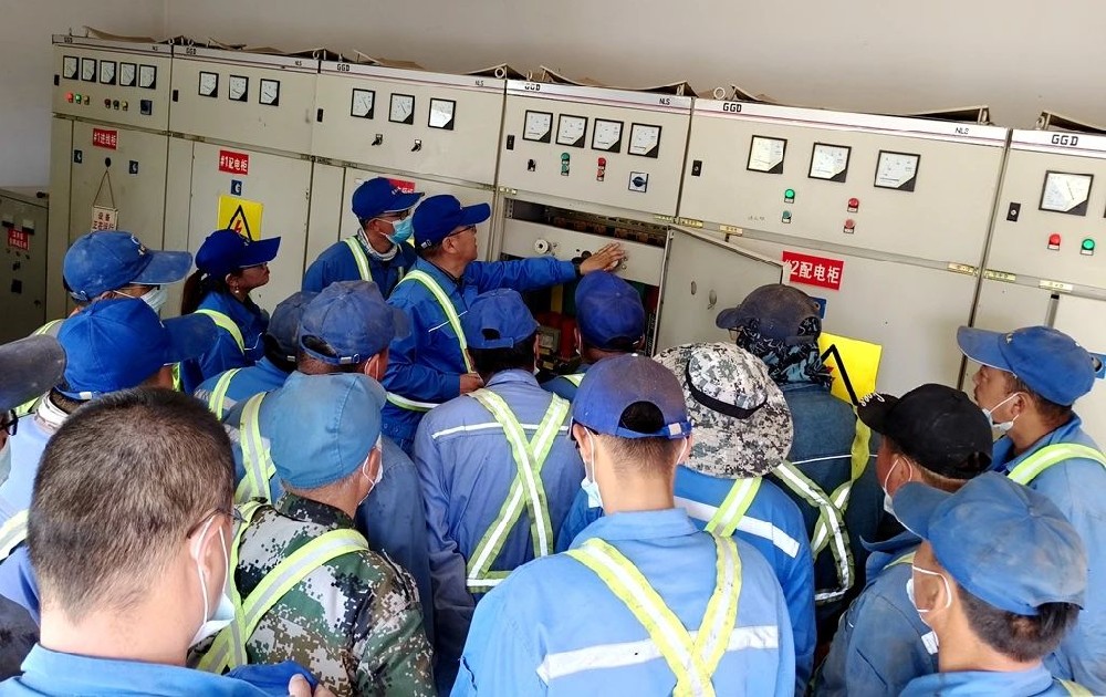 风雨同舟十三载,同心逐梦赢未来