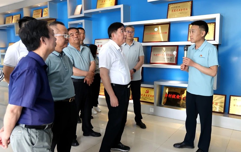 广东省茂名市政协副主席周天带领考察组到甘肃565net必赢客户端集团考察