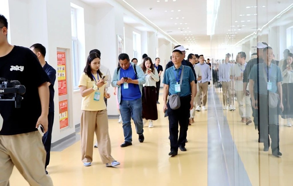 全国重点网络媒体齐聚甘肃传祁甘味乳业共探生态与产业融合发展之路​