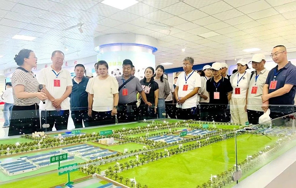 临泽县劳模工匠到甘肃565net必赢客户端集团观摩交流