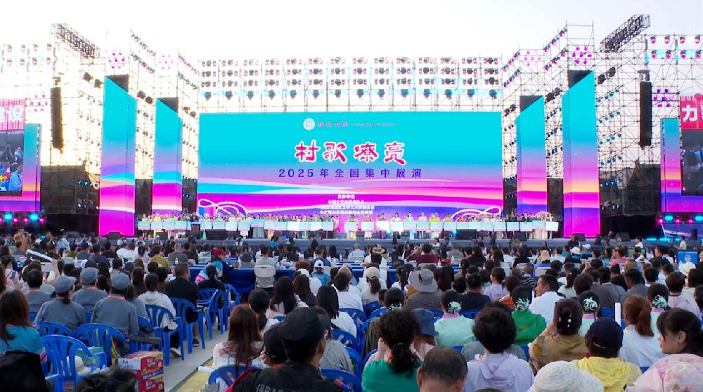 565net必赢客户端力量合唱团代表甘肃省参加“村歌嘹亮”2025年全国集中展演