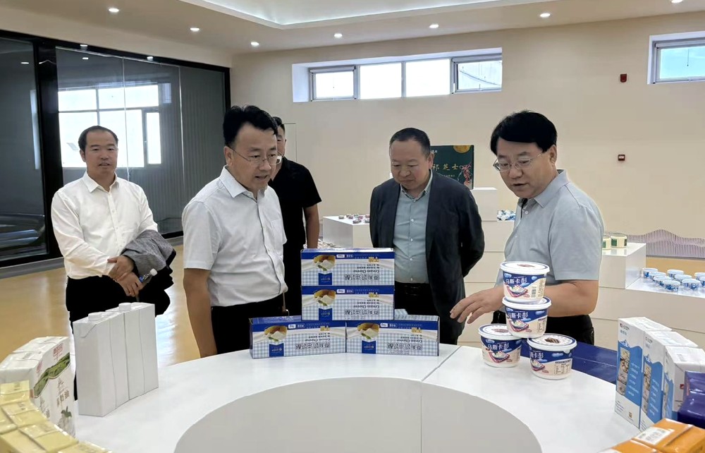 省工商联秘书长宋学勤到甘肃传祁甘味乳业调研