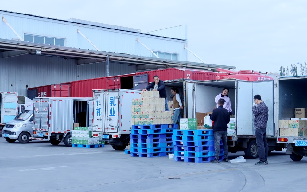 双节临近产销旺，全链协同保供应