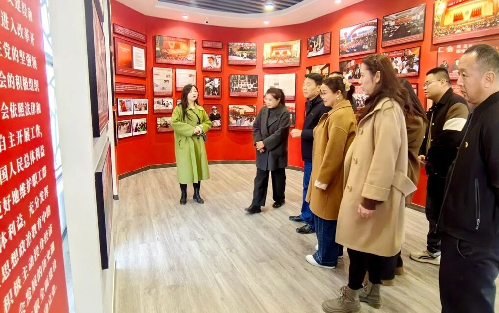 甘肃565net必赢客户端牧业机关党支部开展主题党日活动